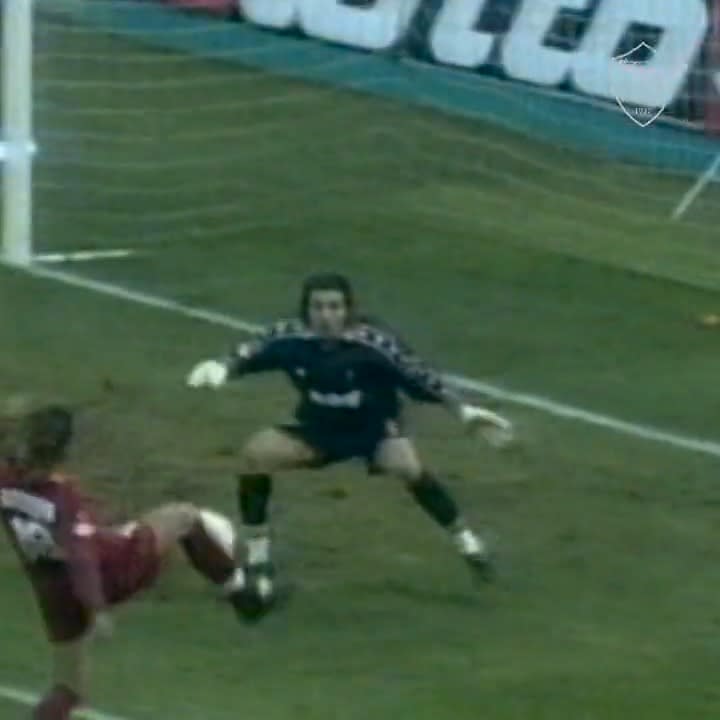 On this day in 2001, Gabriel Batistuta scored twice for @ASRomaEN against Parma to keep I Giallorossi in the title race.