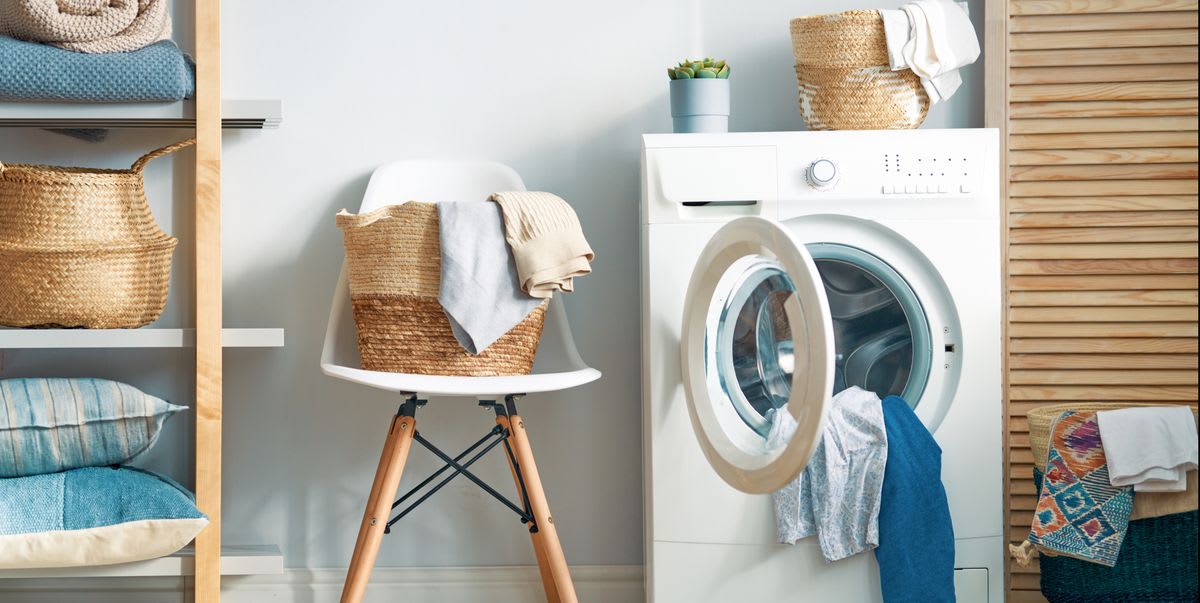 You Really Need to Wash Dish Towels Every Single Day, According to Cleaning Pros