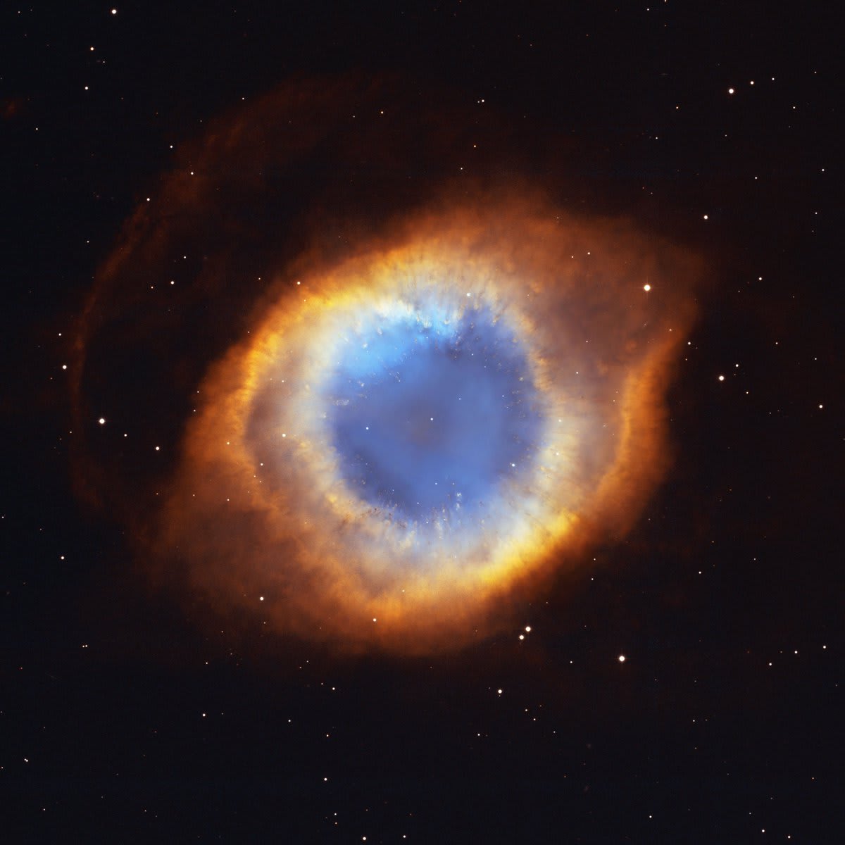 OTD 9 May 2003, in one of the largest and most detailed celestial images to date, NASA/ESA @HUBBLE_space Telescope astronomers unveiled the coil-shaped Helix Nebula to celebrate