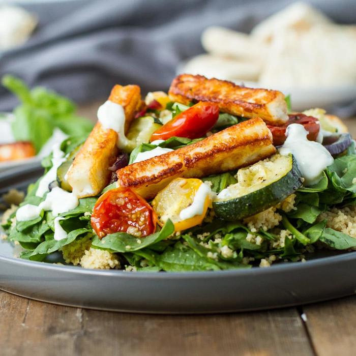 Healthy Halloumi Quinoa Salad with Garlic Vegetables
