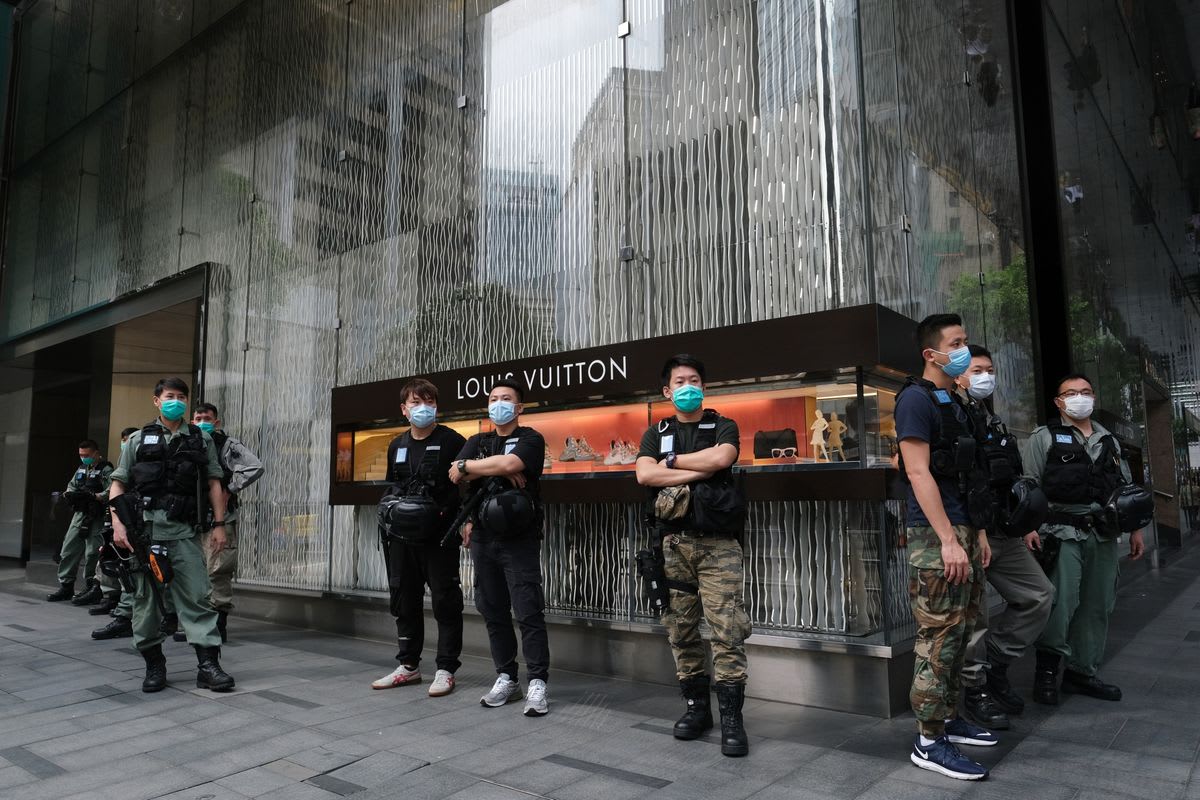 Protests Dwindle, Police Arrest More Than 300: Hong Kong Update