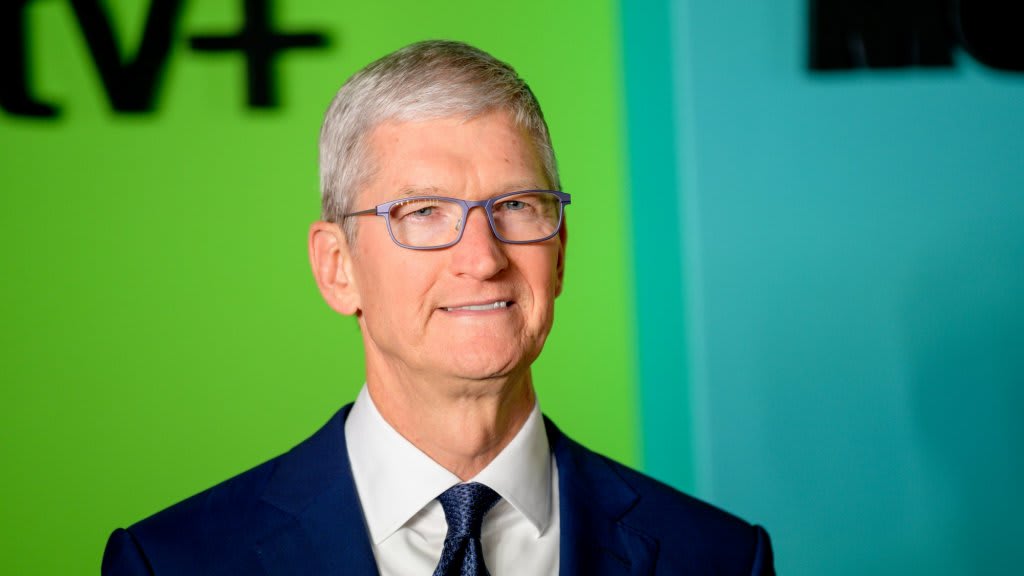 Why Tim Cook's Business Rule Is to Not Follow the Rules and Write Your Own