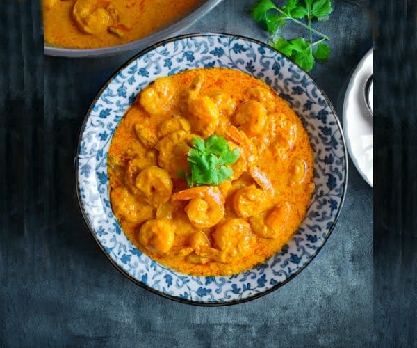 Chingri Malai Curry - Bengali Coconut Shrimp Curry - Keto