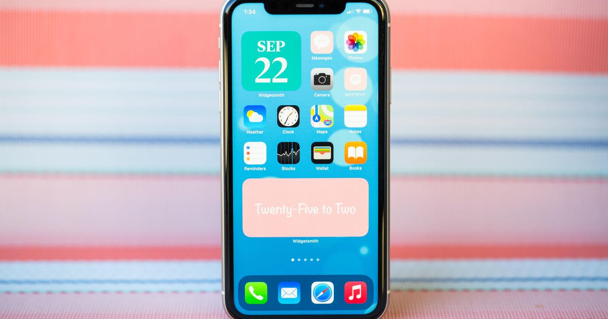 iOS 14.7 lets you change iPhone app icons. Here's how to make your home screen 'aesthetic'