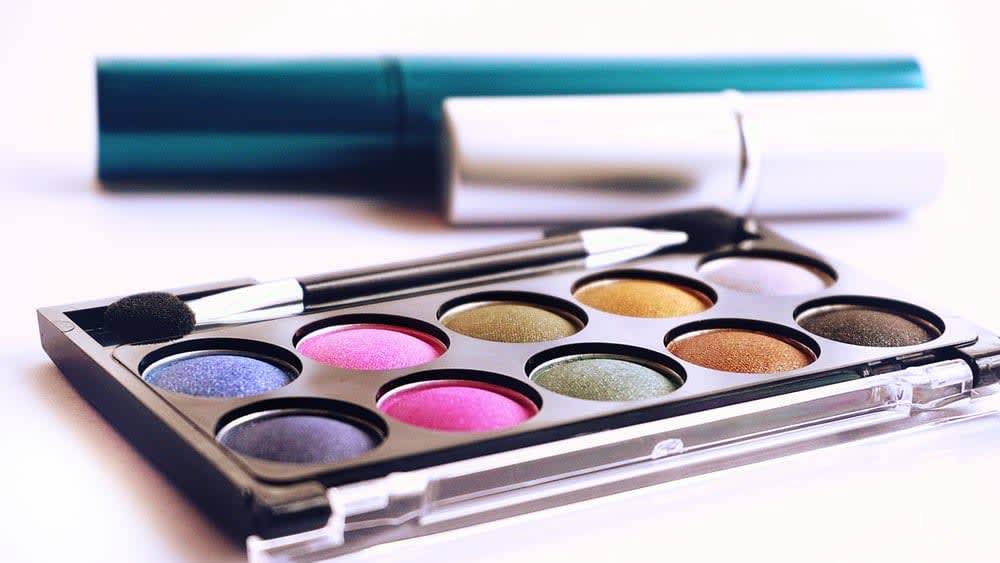 Spring for Color: The Best Makeup for Spring