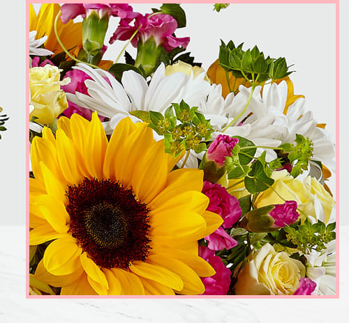This Is the #1 Site for Ordering Flowers This Valentine's Day