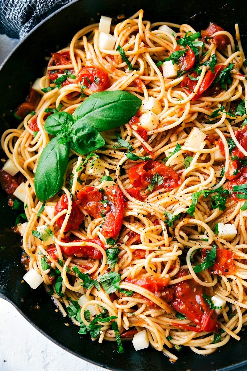 41 Tasty Pasta Recipes Large Enough to Feed the Fam and Have Leftovers for the Week