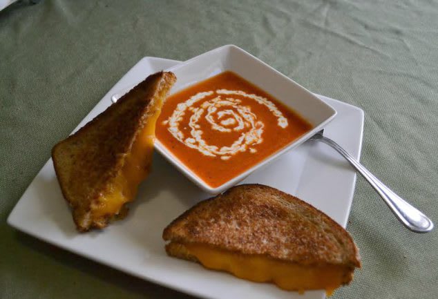 Easy Tomato Soup Recipe With Grilled Cheese
