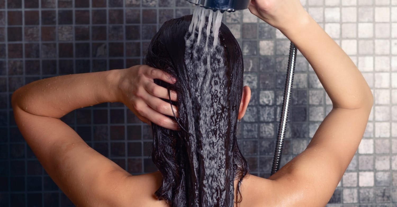 3 Shampoos That Allow You to Wash Your Hair Less Than You Already Do