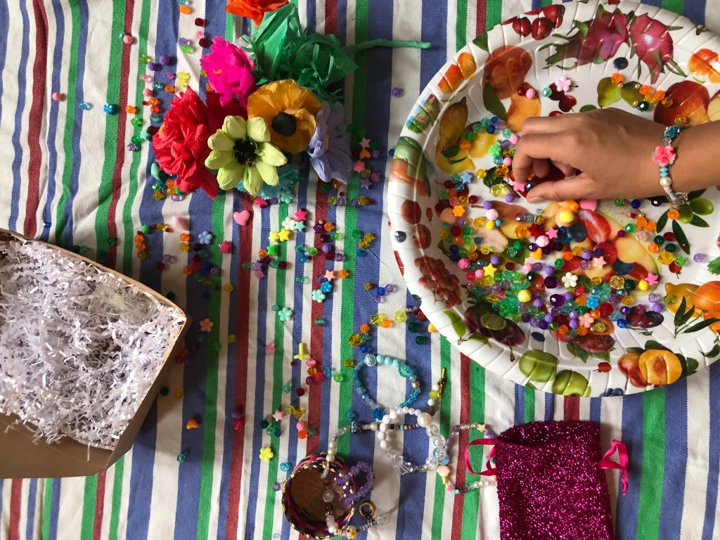 Market Moments: Bead-It-Yourself With Susan Alexandra