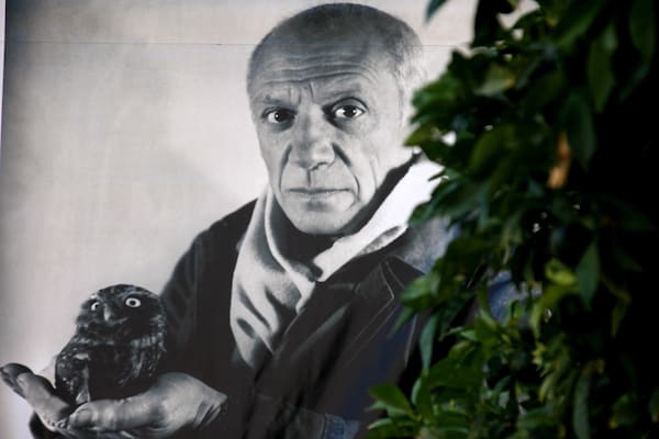 Pablo Picasso Pops Out On The Big Screen Of Piccadilly Circus In Rare Art Film
