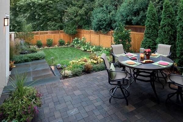 Landscaping Ideas For Backyard: 8 Unique Ways to Dress Up Your Lawn