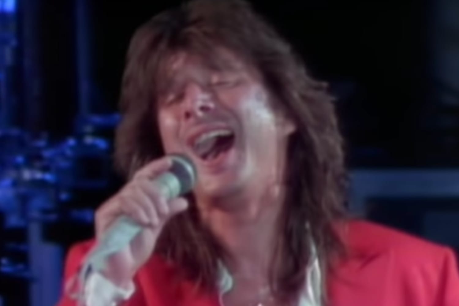 Flashback: Journey Perform 'Girl Can't Help It' on Final Tour With Steve Perry