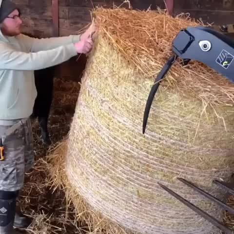 Fresh straw delivery