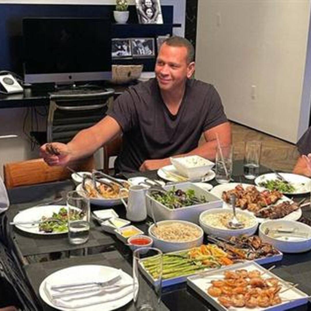 Alex Rodriguez's Family Dinner Features Empty Seats After J.Lo Split
