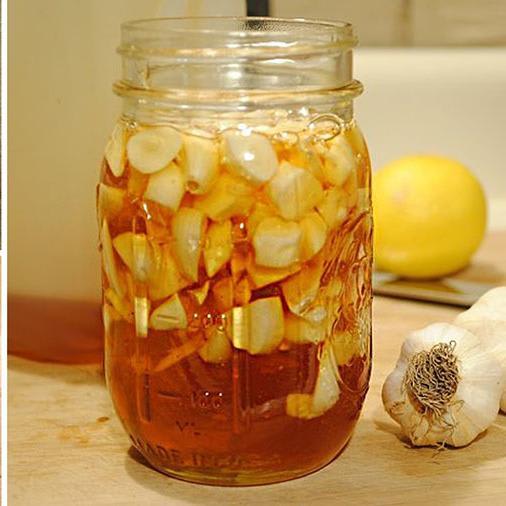 If You Eat Garlic and Honey On an Empty Stomach For 7 Days, This Is What Happens To Your Body - healthy remedies & recipes