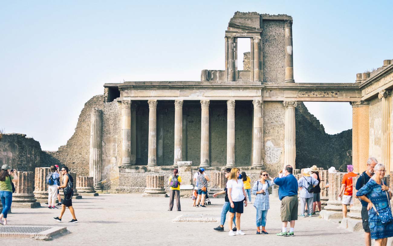 The Ultimate Guide to Pompeii on a Budget