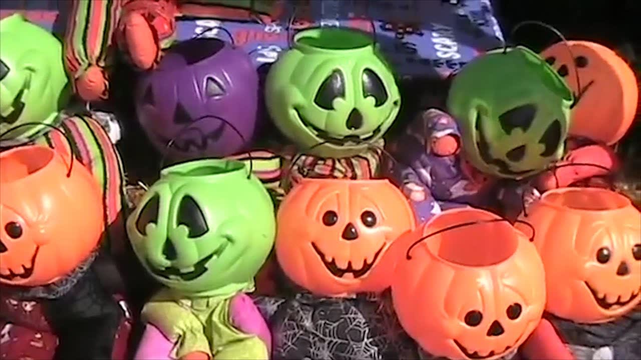 Timmy Uppet Vlog 3 - Halloween Adventures