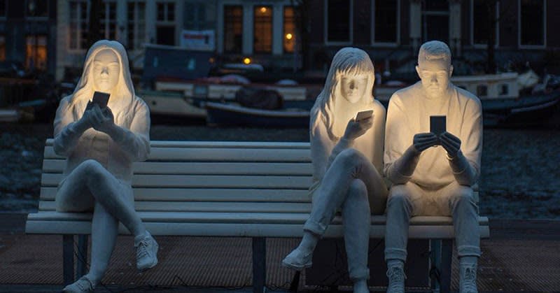 30 Sculptures and Installations at Amsterdam Light Festival