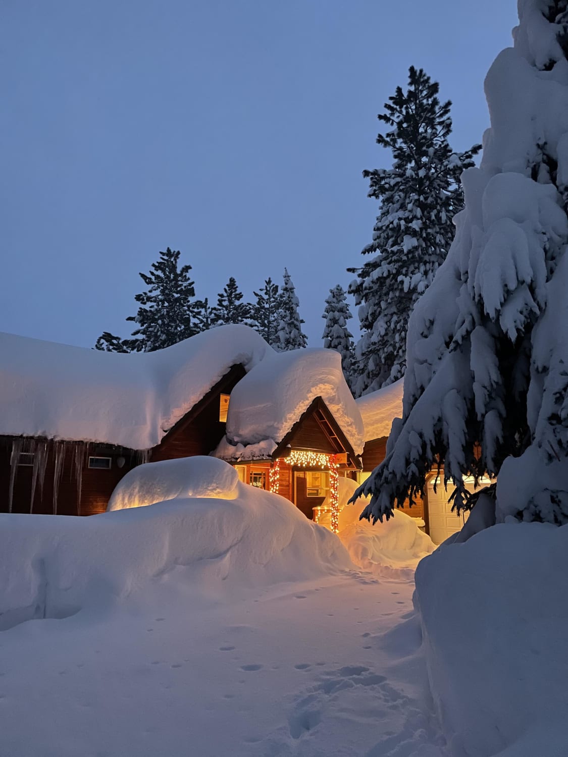 I thought this might fit here - North Lake Tahoe after last winter storm