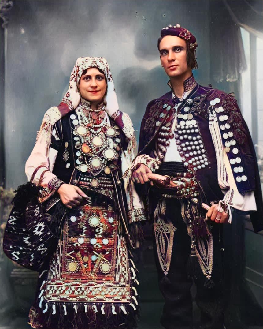 Serbian couple from Dalmatia in traditional costume , early decades of the XX century