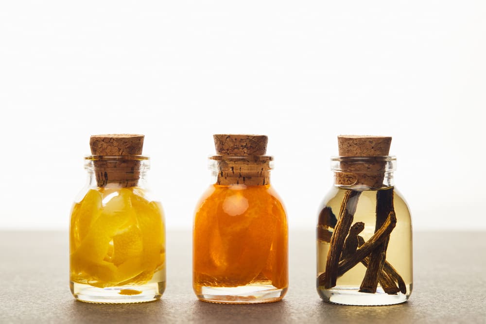 How to Make Homemade Extracts for Baking