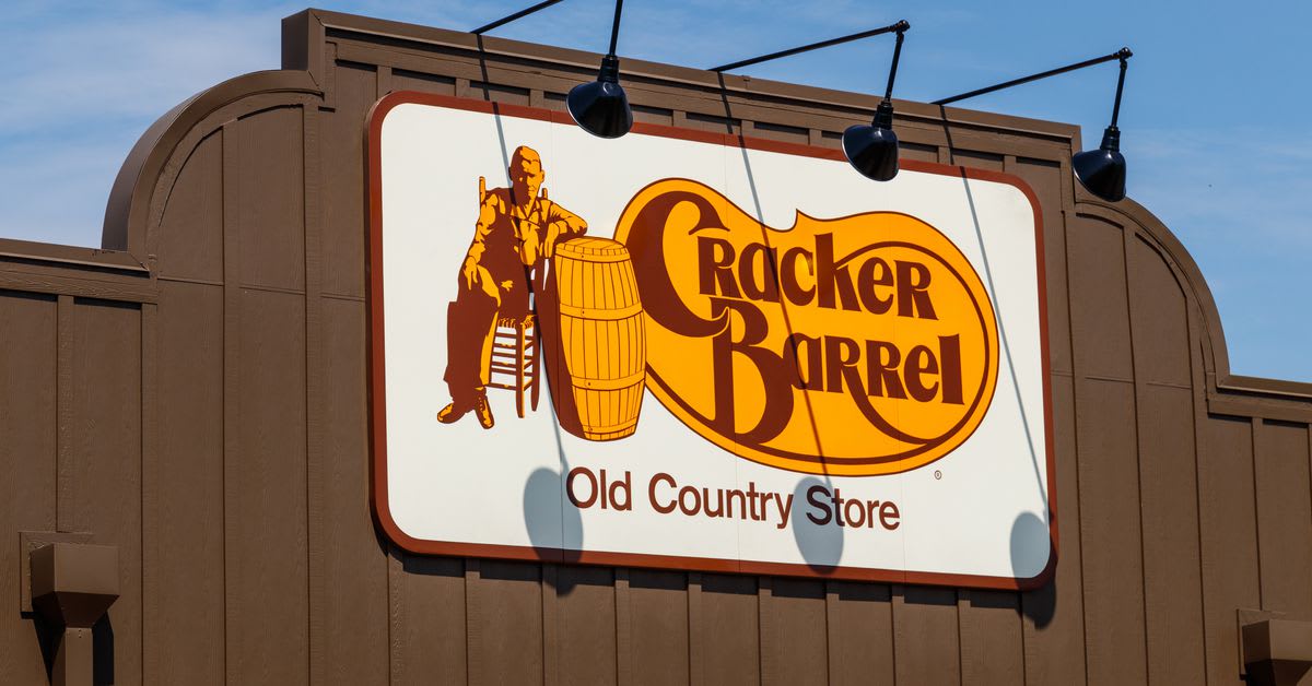 Cracker Barrel Adds Booze to Menus So You Can Get Drunk the Old Country Store Way