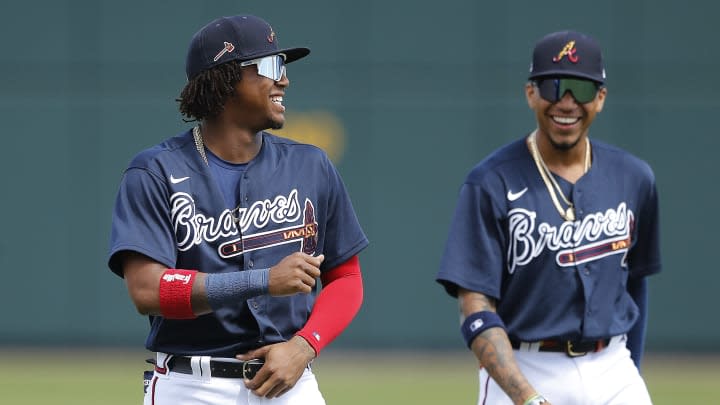 Braves Continue to Give Back to the Community With Baseball on Hold