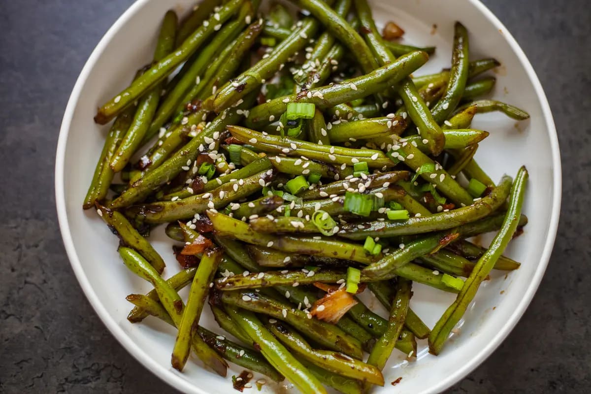 Stir-Fried Steamed Garlic Green Beans