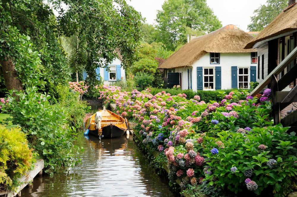Get Lost in a Maze of Storybook Canals in this Dutch 'Venice'