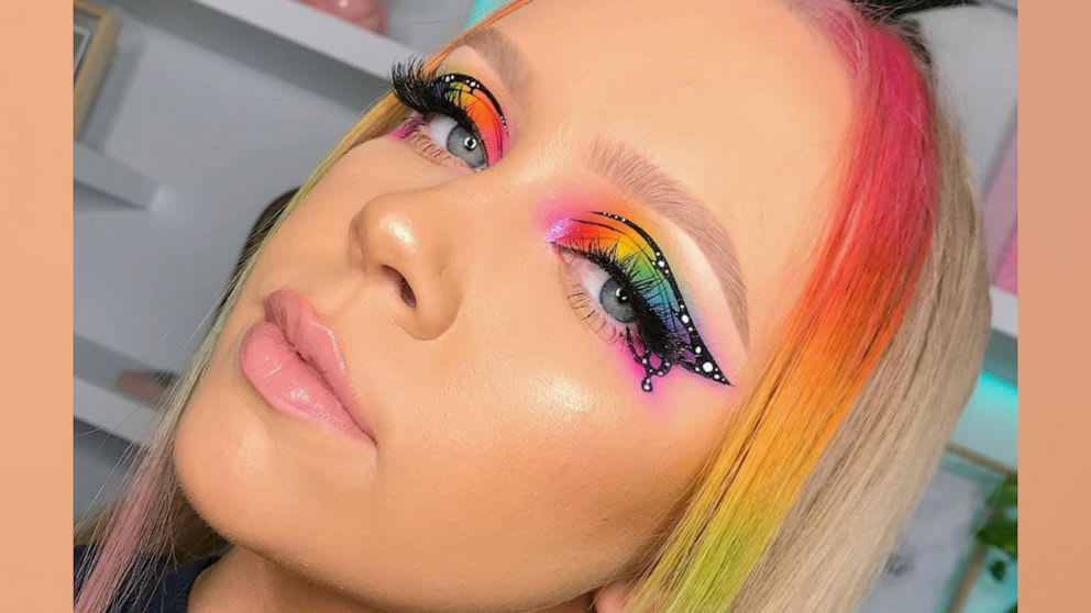 Show your pride with this stunning rainbow eyeliner look