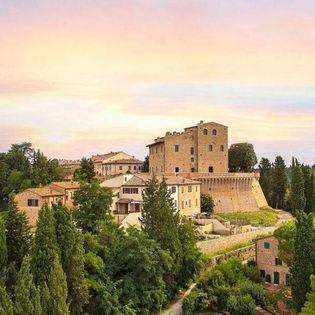 5 Super Wine Resorts and Hotels For Your Next Vacation In Italy