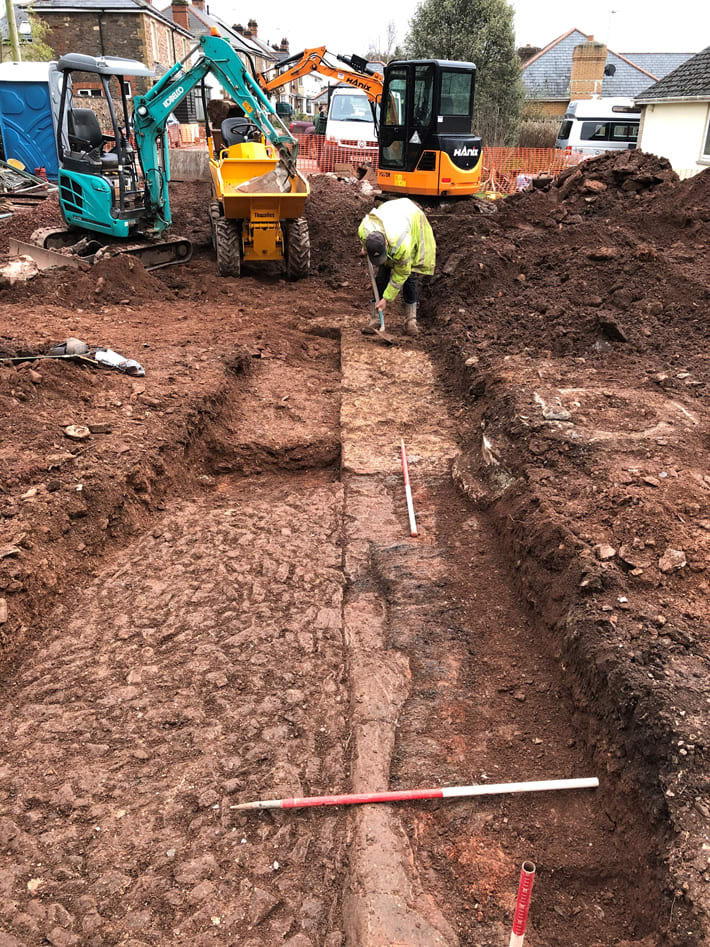 Traces of the 14th-century palatial residence of the Somerset-based Bishop of Bath and Wells have been discovered in southwestern England during construction work.