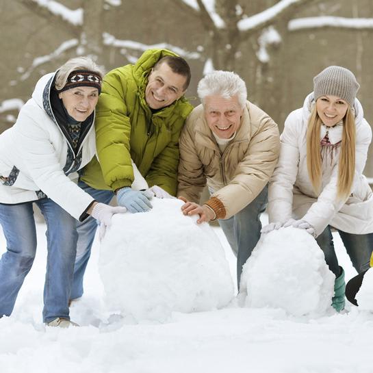 The Best Activities to Enjoy with your Aged Parents This Winter - Care At Home Services