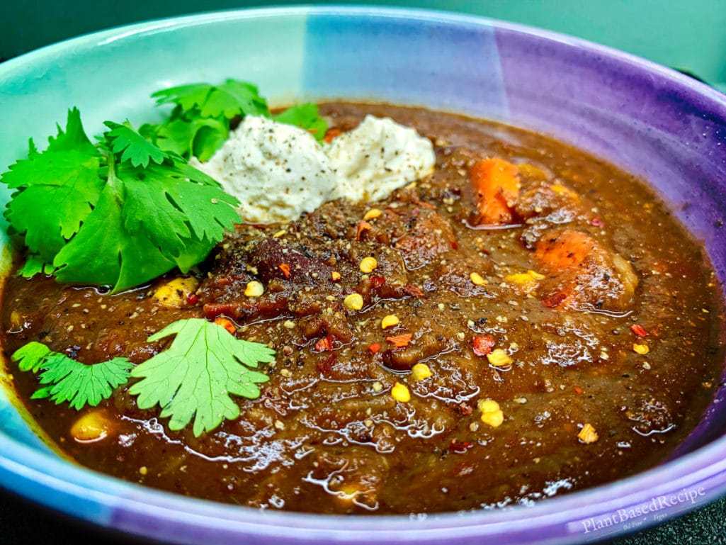 Cheap Vegan Chili recipe (Low fat, oil free) - but still rich, filling, and expensive tasting * Plant Based Recipes: Easy Oil Free Vegan Recipes