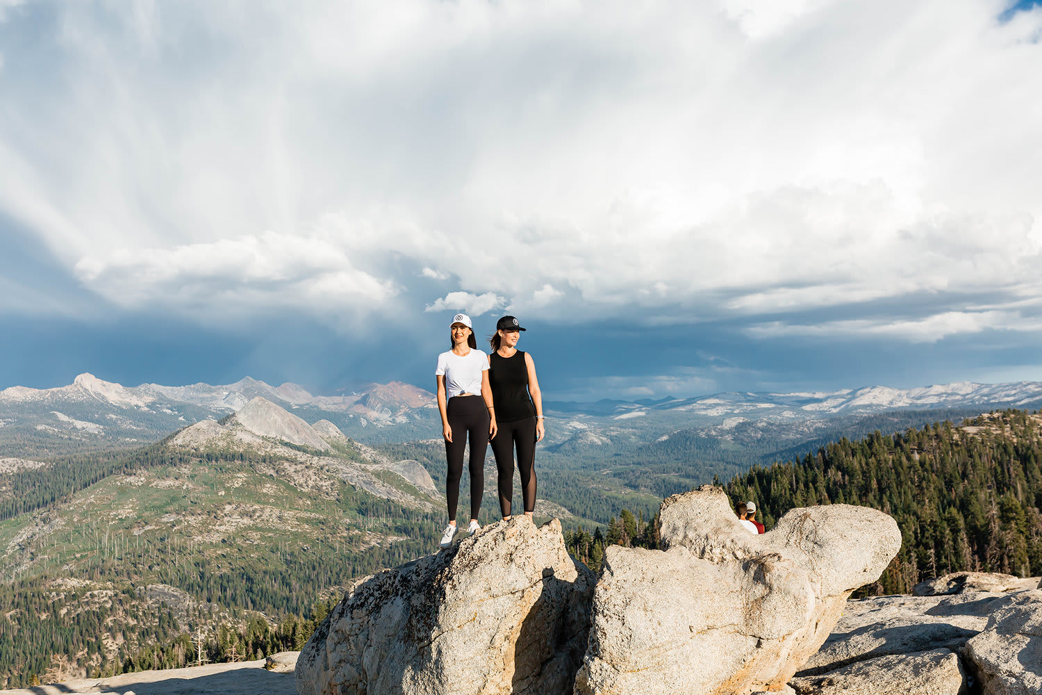 5 Easy Hikes at Yosemite National Park in September - Travel Pockets