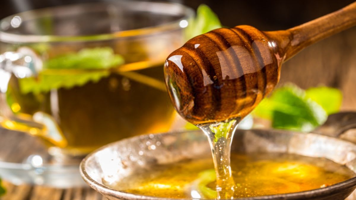 Is Honey Keto Friendly - 6 Essential Points You Should Understand - The Keto Forum