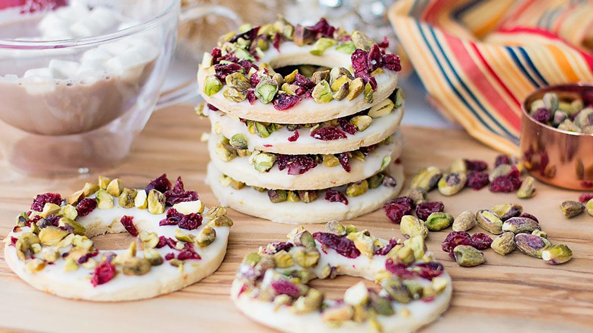 Cranberry Lemon Pistachio Wreath Cookies