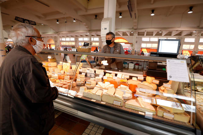 French encouraged to eat more cheese as act of patriotism