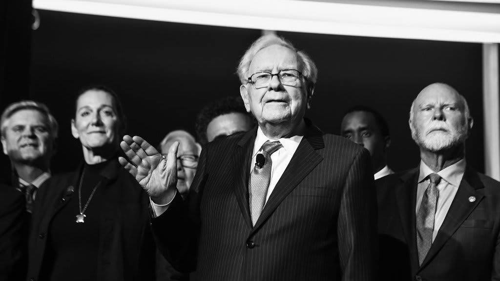Warren Buffett Thinks Getting Rid of This Behavior May Be the Fastest Way to Success