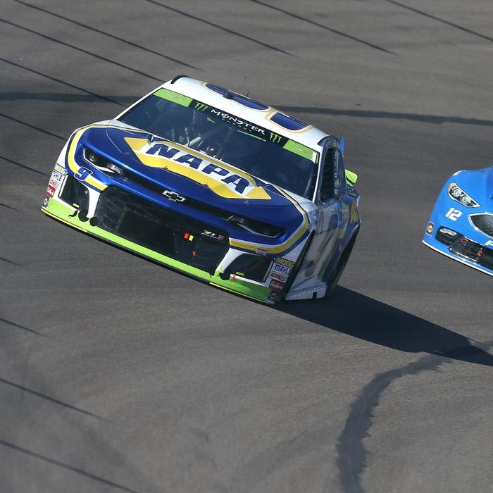 The Latest: Harvick gets flat tire while leading at Phoenix