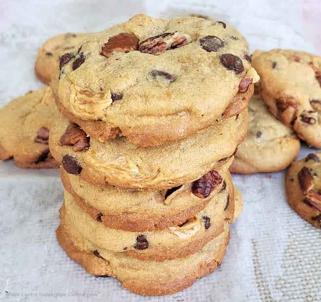 Chocolate Chip Cookies Bakery Style