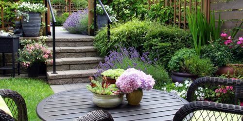 Decorating Your Garden in 5 Easy Steps