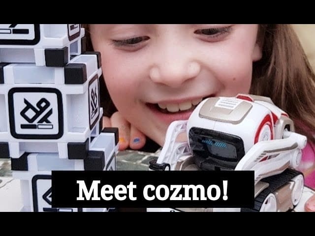 Cozmo by Anki demonstration of play and emotion / Review / AI