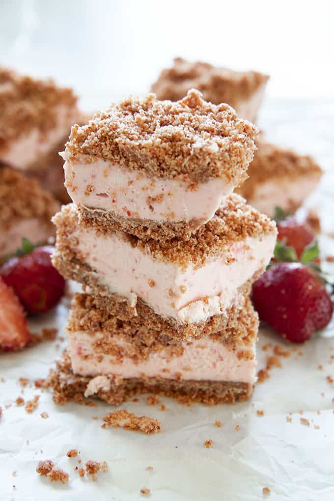 Amazing Strawberry Cheesecake Bars - The Salty Marshmallow