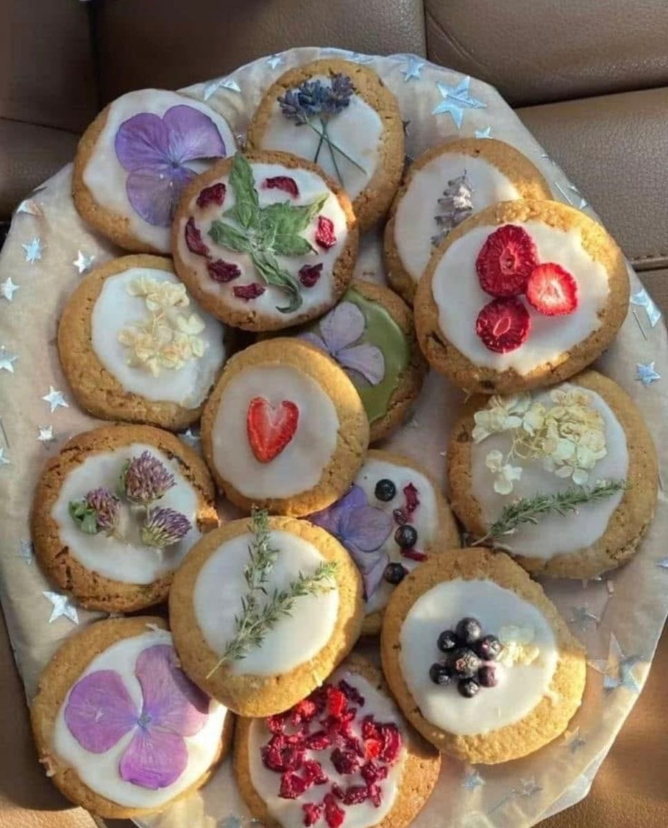 Pin by Sara on Siena's Mood in 2025 | Baking, Cute baking, Pretty dessert
