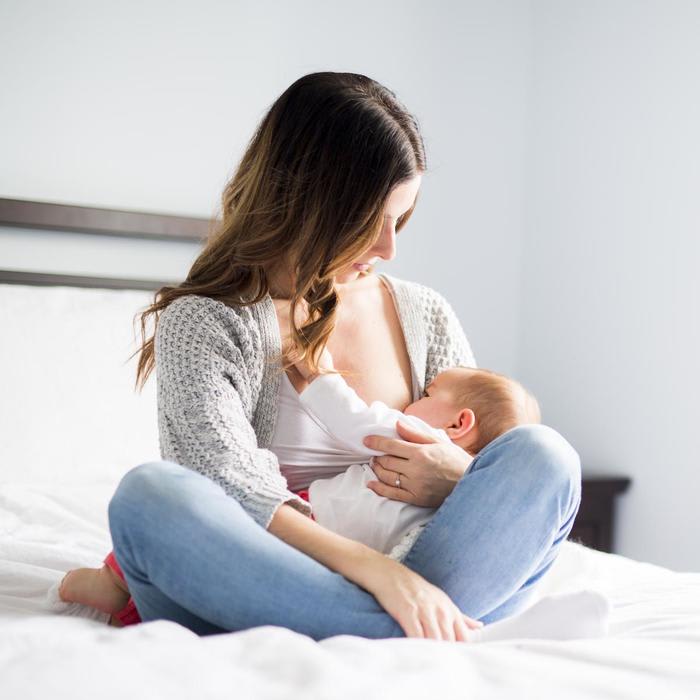Breastfeeding Guide for the Whole First Year
