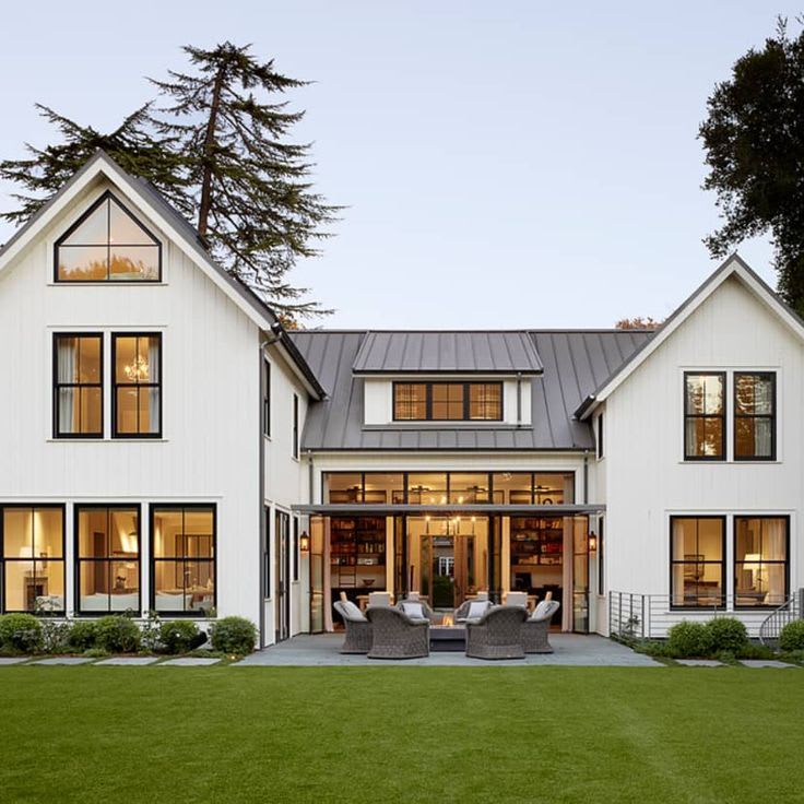 This house is a gorgeous blend of modern and rustic styles | homify | homify