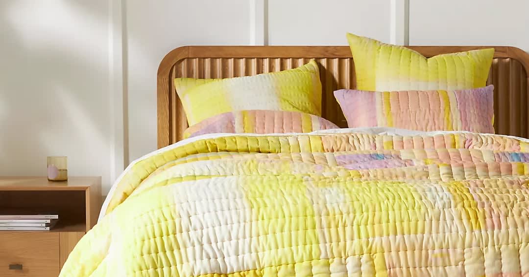 From Homespun To High-End, These Summer-y Quilts Will Brighten Up Your Bed