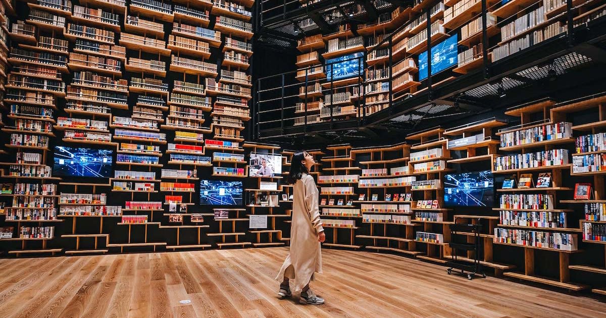 Incredible ‘Bookshelf Theater’ Unveiled at Tokyo’s Kadokawa Culture Museum
